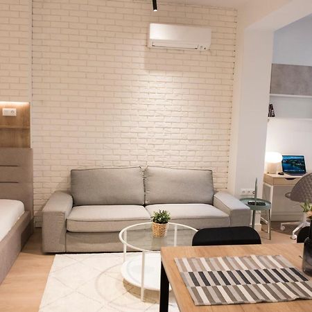 Top Center Designer Studio Apartment Sofia Exterior foto
