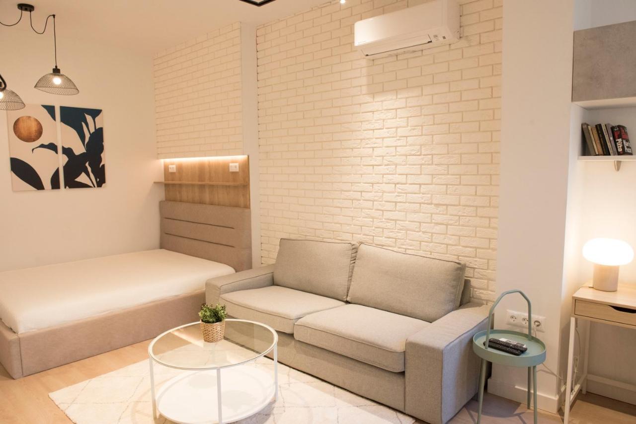 Top Center Designer Studio Apartment Sofia Exterior foto